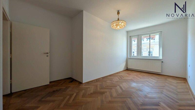 Schlafzimmer groß