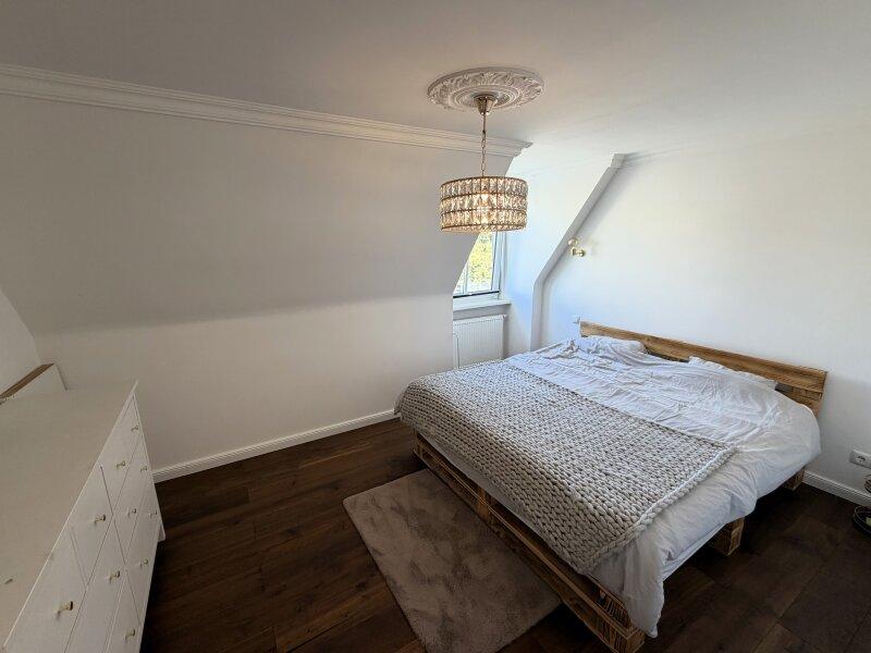 Schlafzimmer im OG