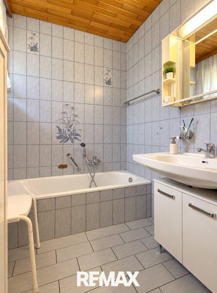 Erdgeschoss - Badezimmer