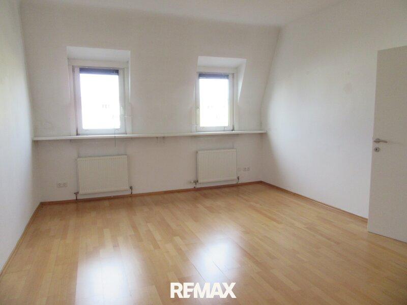 Zimmer mit ca. 21m²