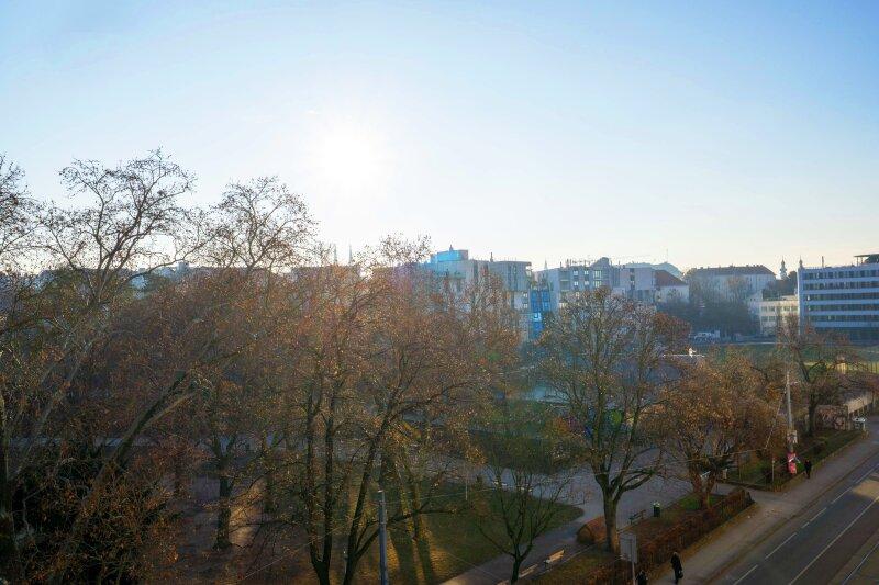 Ausblick über den Arne-Karlsson-Park Richtung Sensengasse