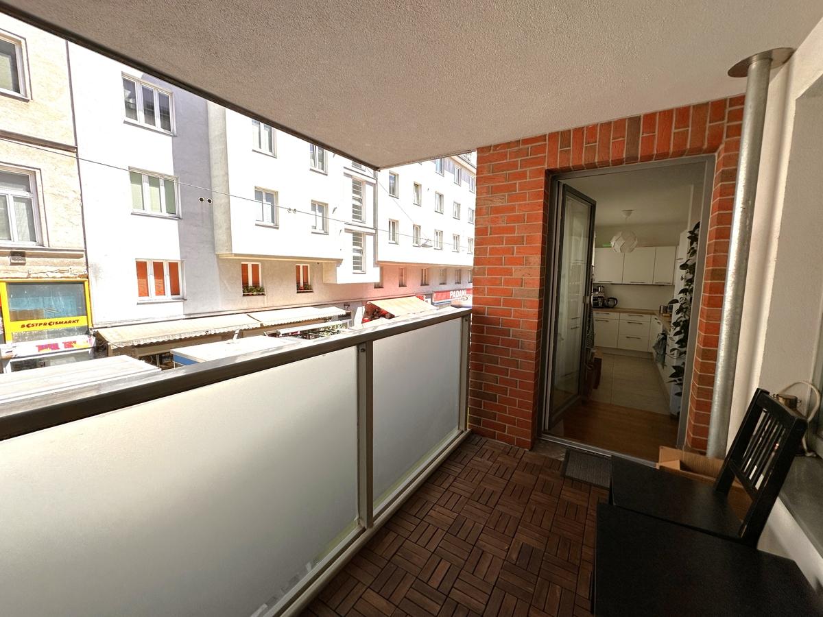 Loggia1-2