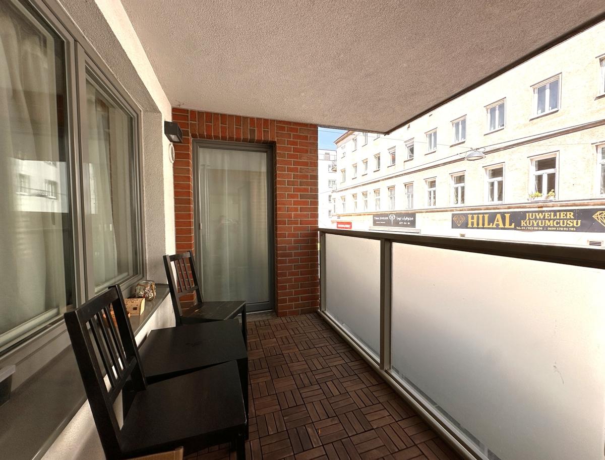 Loggia1-1
