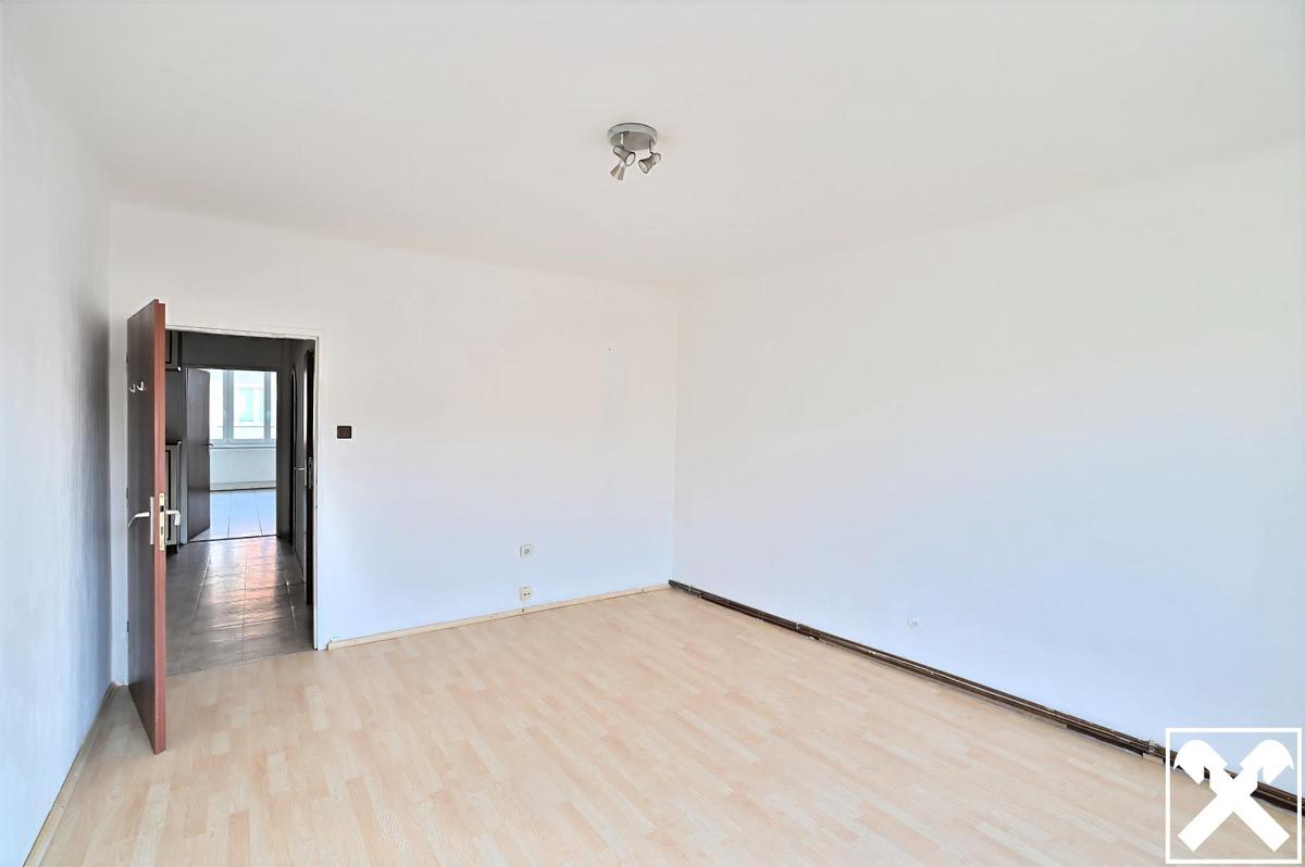 Zimmer straßenseitig Gegenansicht