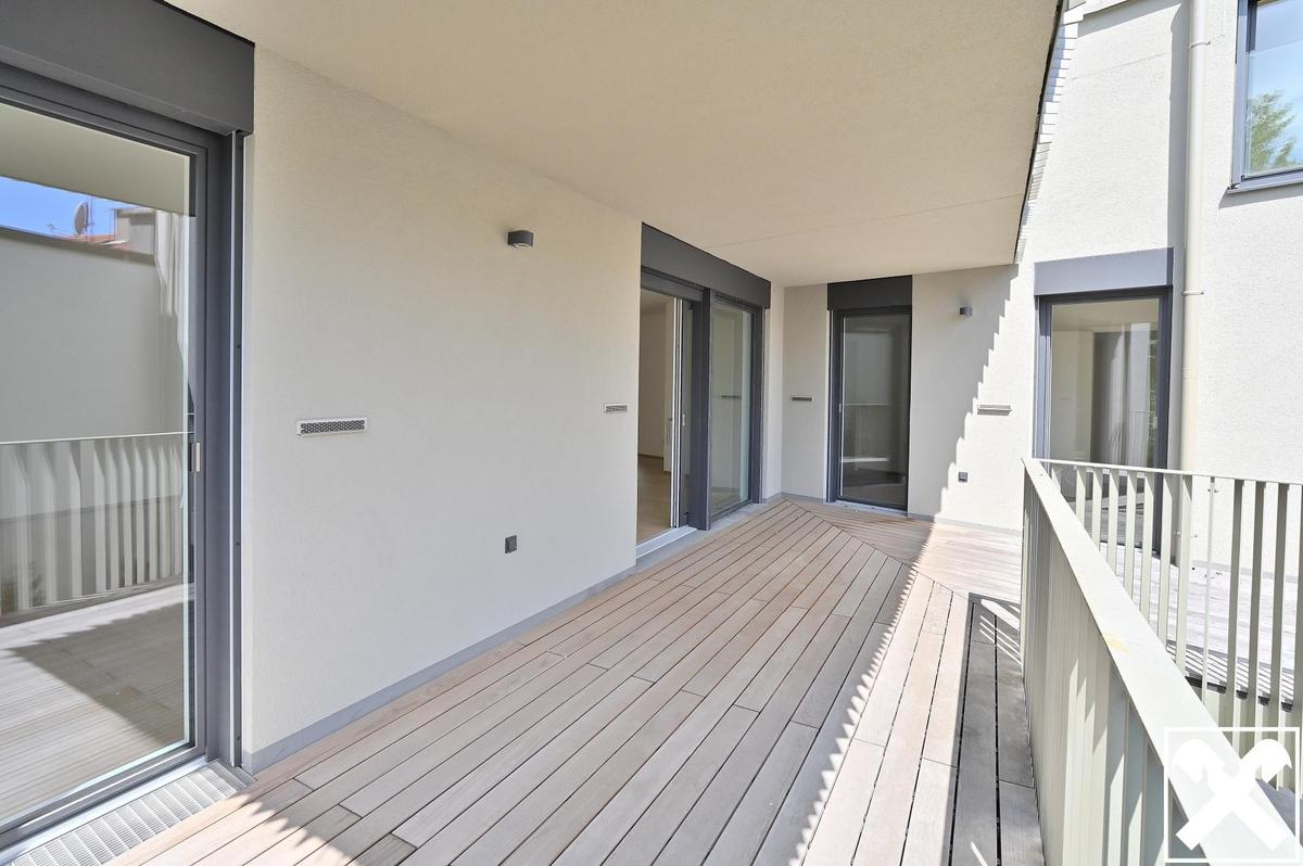 Blick 2 auf Terrasse