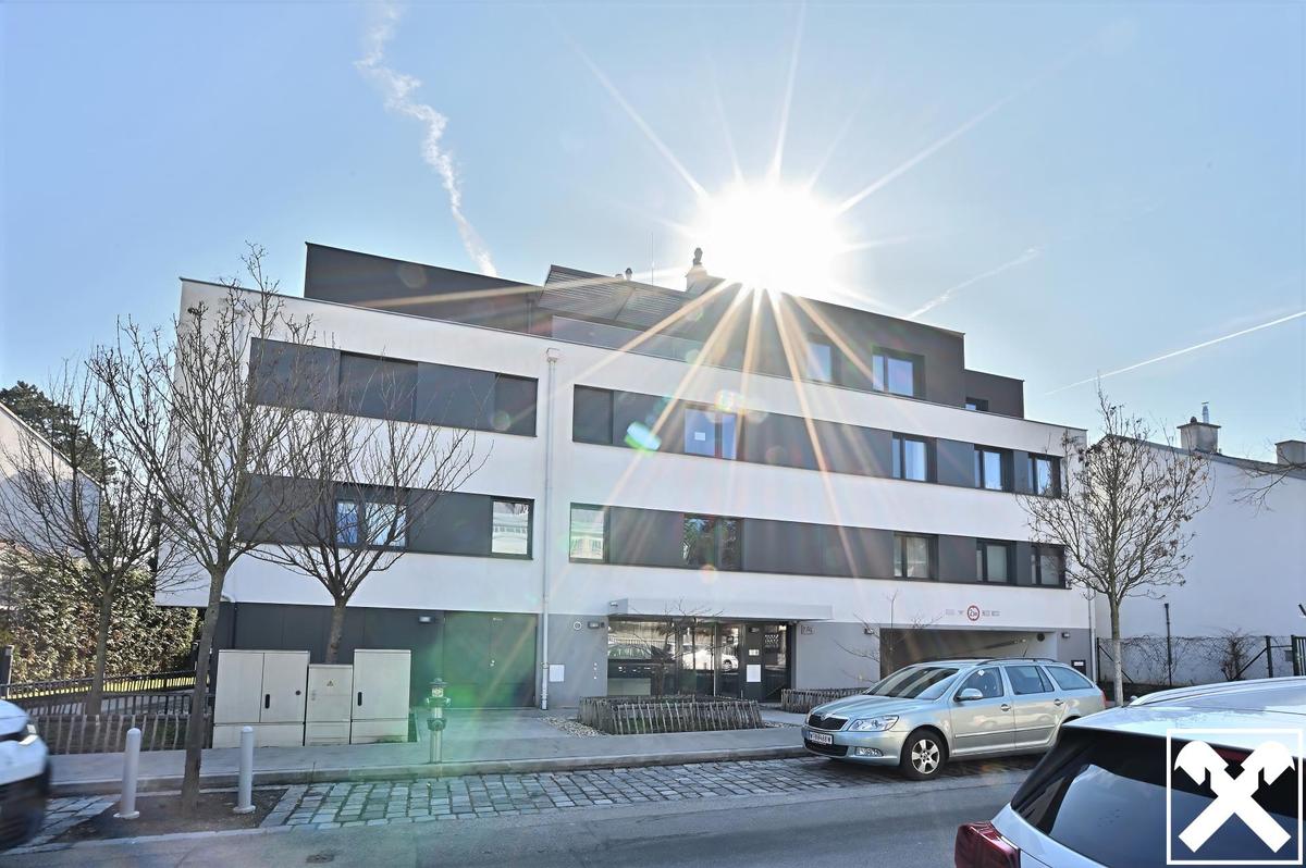 Straßenansicht