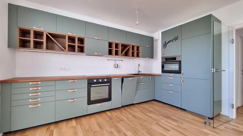 &quot;Modern &amp; New Apartment with Large Kitchen&quot;
