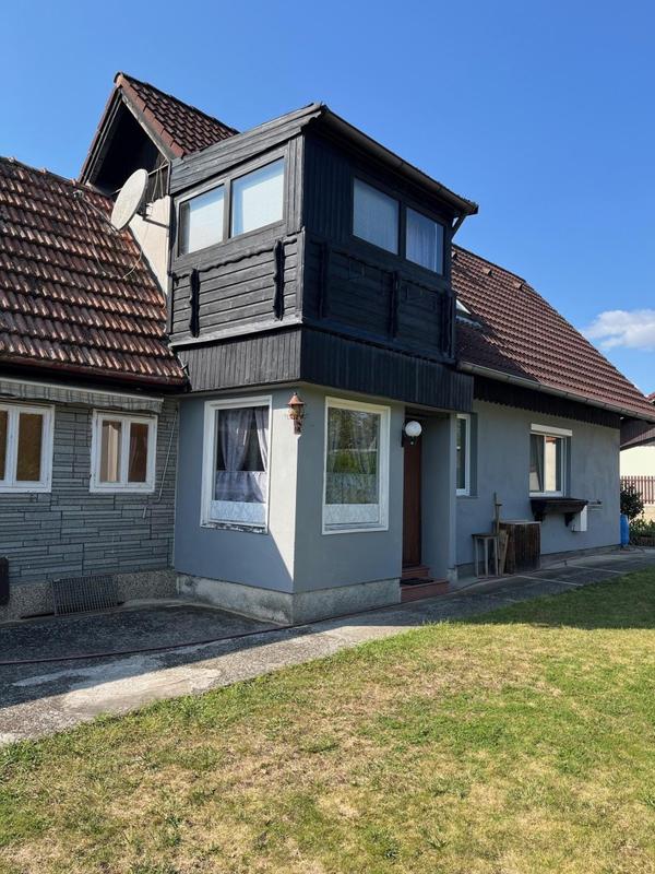12 Haus Sdseite