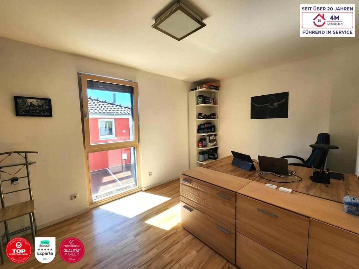 Schlafzimmer 3/ Kinderzimmer / Bro