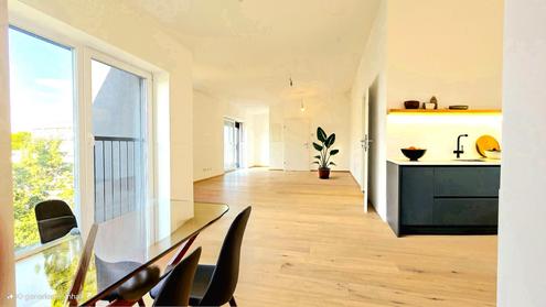 "3-Zimmer-Dachgeschosswohnung mit Balkon"