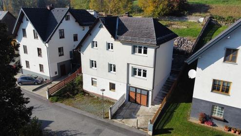 FAMILIENHAUS IN GRÜNRUHELAGE & SCHÖNEM AUSBLICK MIT POTENZIAL