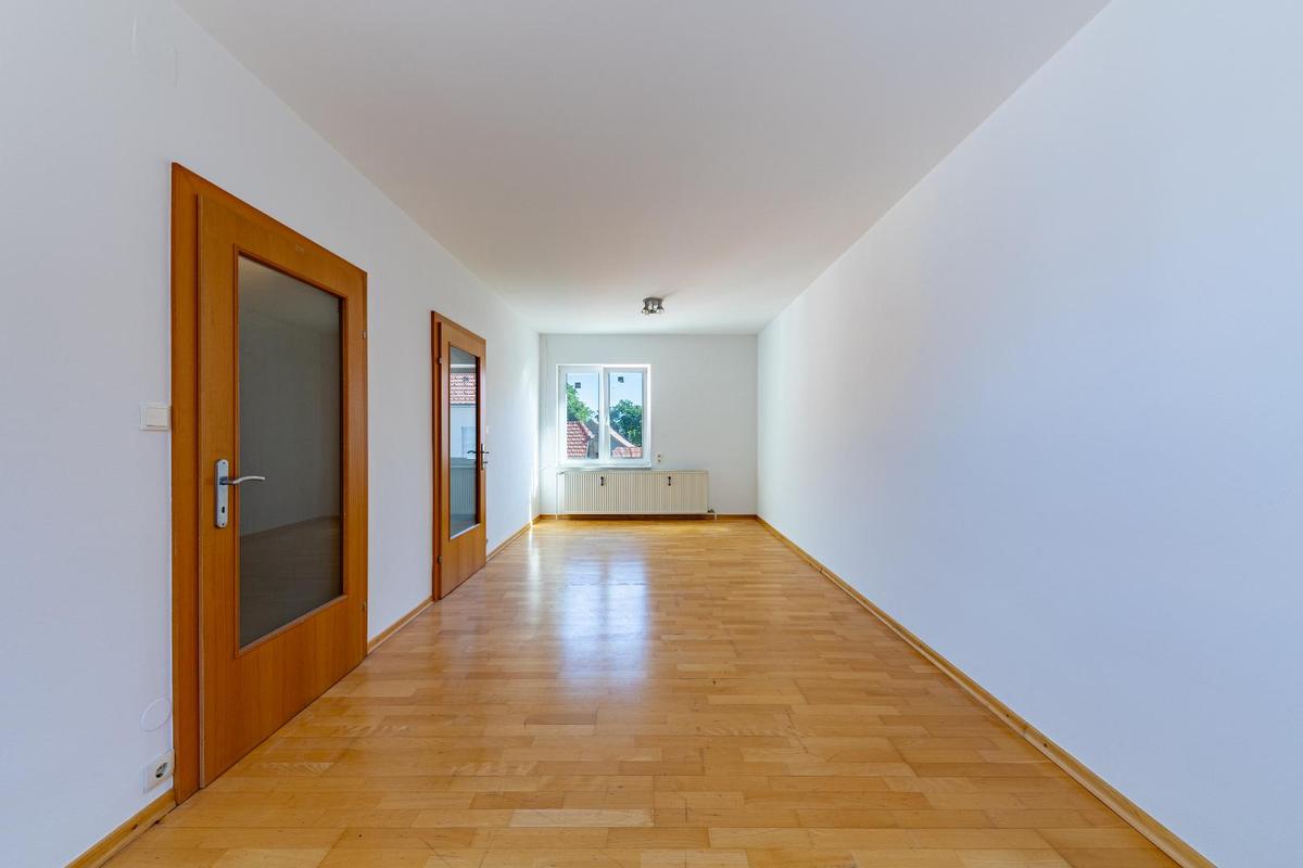 Wohnung 1: Schlafzimmer