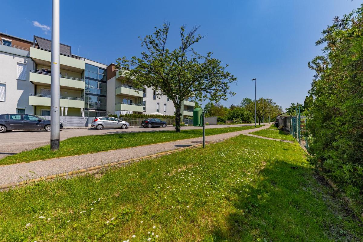 Ansicht Strasse_Zufahrt