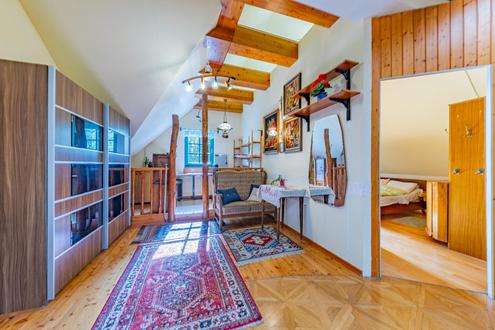 WOHNEN UND ARBEITEN IN EINEM - EXKLUSIVE WOHNUNG MIT DACHTERRASSE & WEINKELLER/LOKAL!