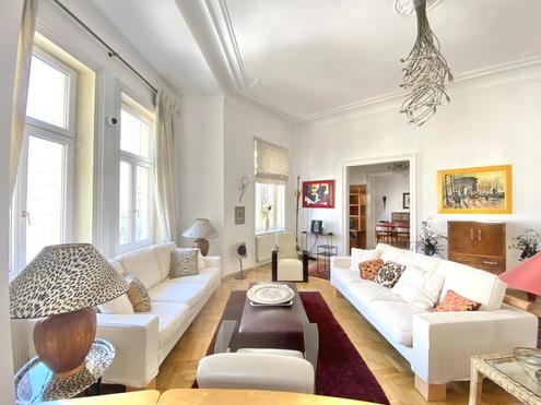 360° TOUR // MÖBLIERTE INNENSTADT - STILWOHNUNG/ FURNISHED CLASSIC STYLE CITY APARTMENT