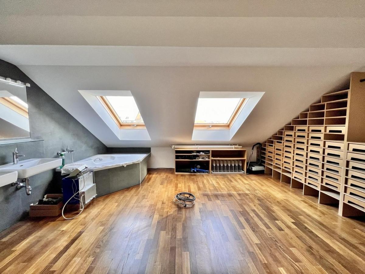 Schlafzimmer 2 (mit offenem Badezimmer)