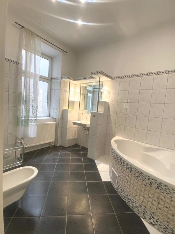 Badezimmer 1