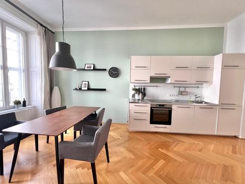 360° TOUR // MÖBLIERTE ALTBAUWOHNUNG nahe WIEN MITTE // FULLY FURNISHED CLASSIC STYLE APARTMENT