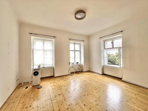 360 TOUR // KLASSISCHE ALTBAUWOHNUNG IM FREIHAUSVIERTEL