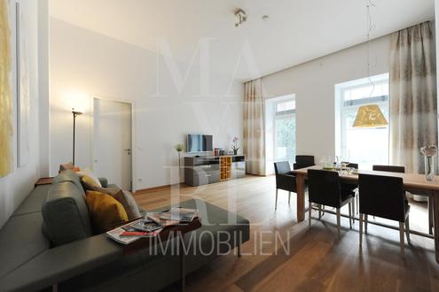 ALL IN MIETE - Exklusives, modern möbliertes Apartment mit Terrasse, helle, sonnige Ruhelage