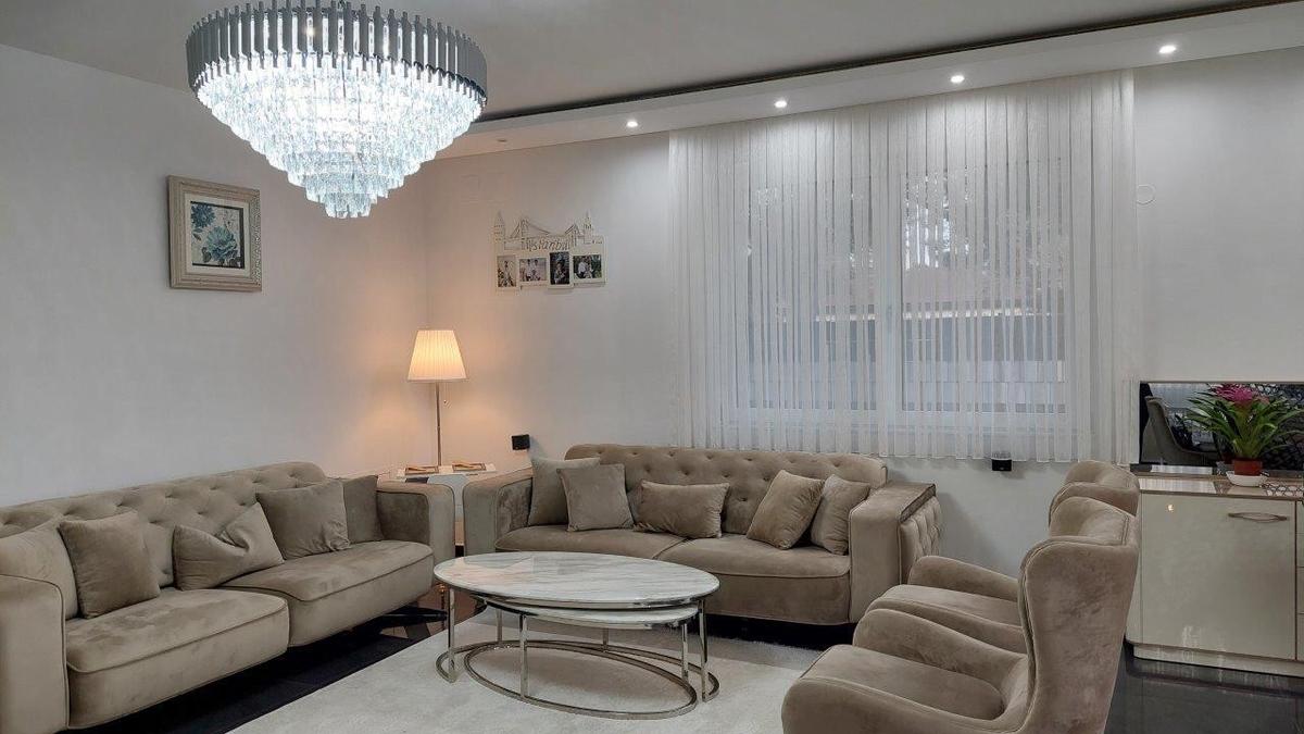 8 Wohnlounge