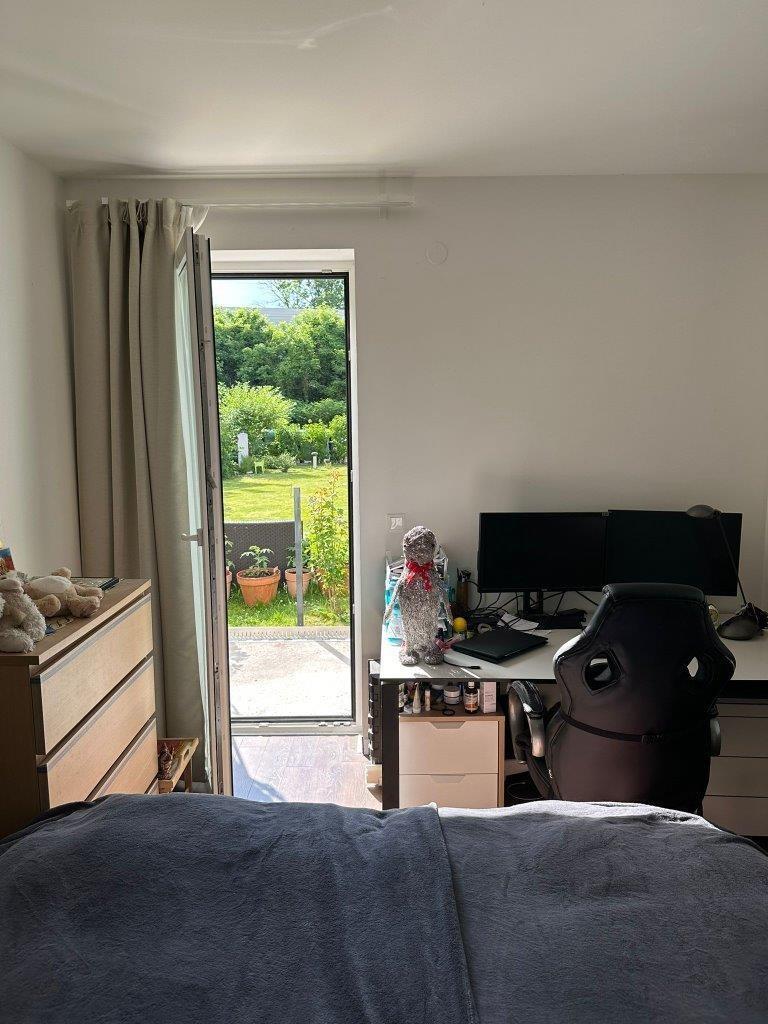 8 Home Office 2700