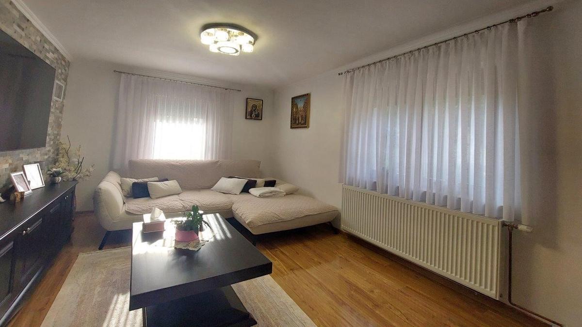 4 Wohnzimmer 2571
