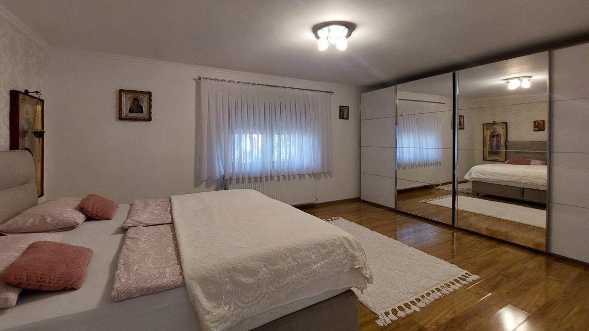 5 Schlafzimmer 2571
