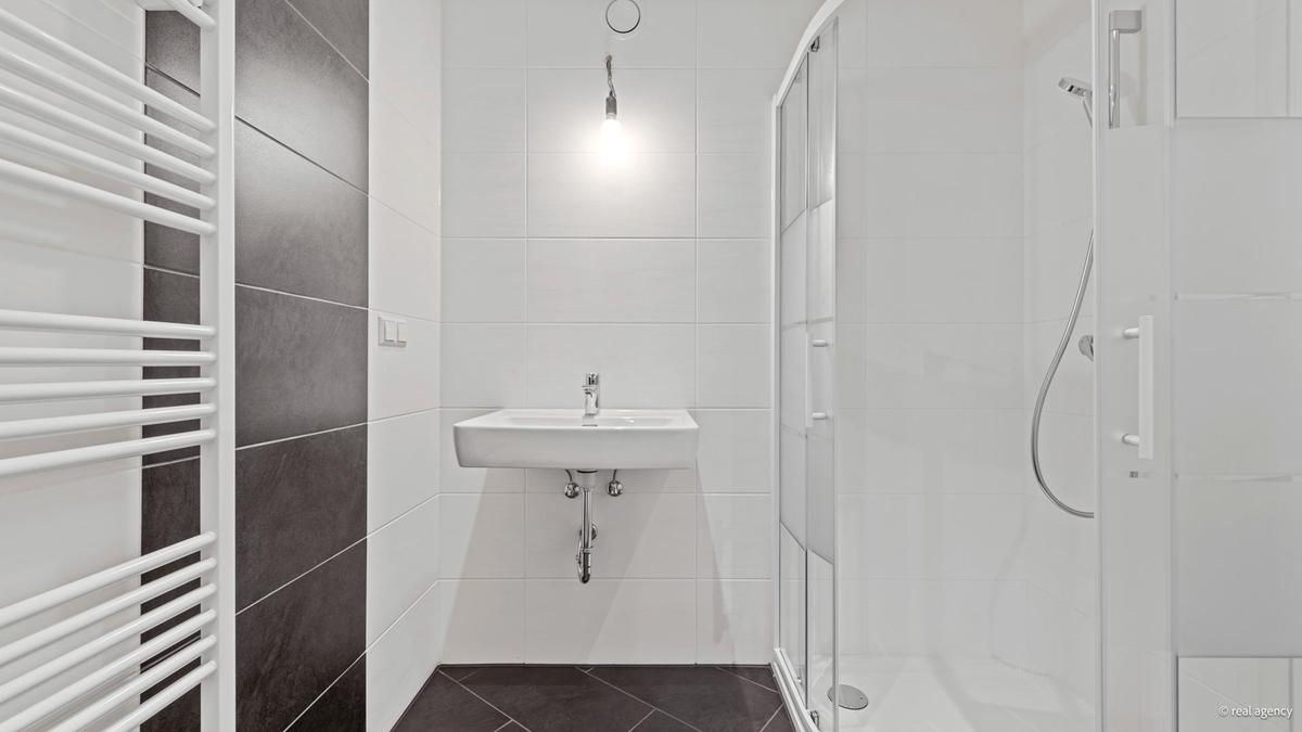 Bad mit Dusche