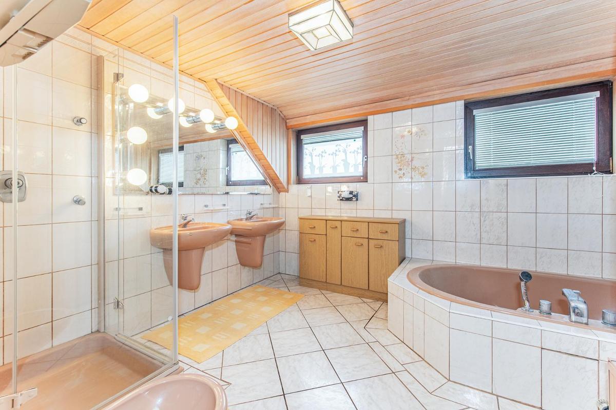 Badezimmer OG