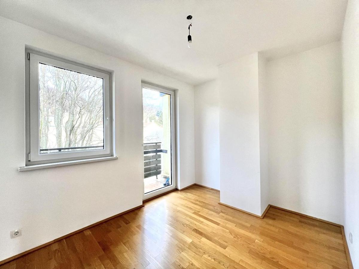 Schlafzimmer 4
