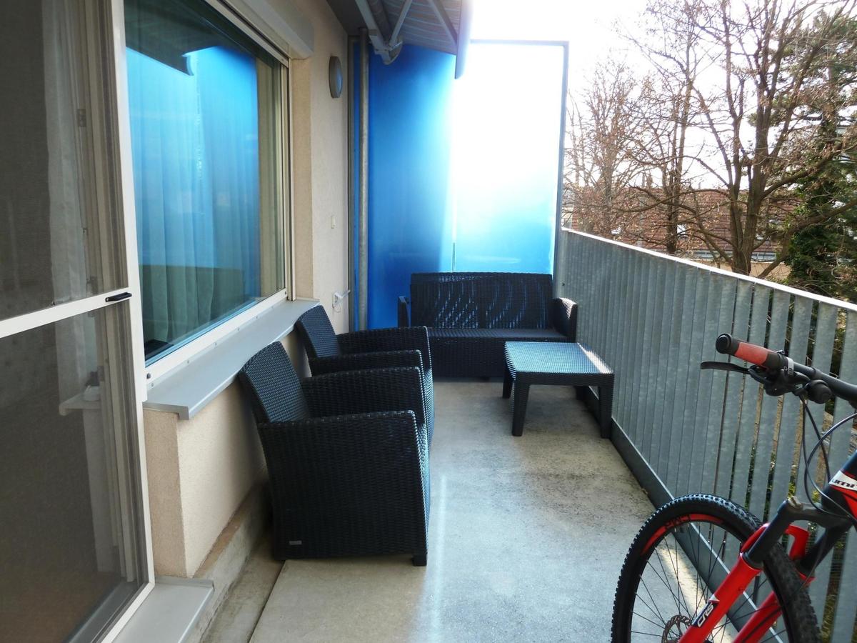 6. Balkon