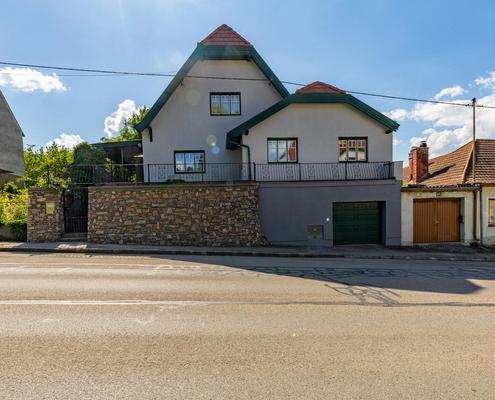 Sonniges Familienhaus in erh�hter Lage ? Stadthaus mit Garten und Terrassen in Hollabrunn!