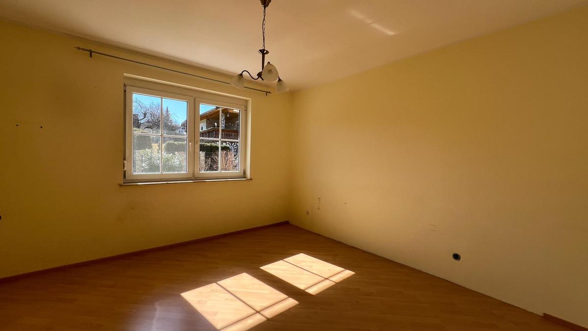 Einheit Erdgeschoss Schlafzimmer 1 von 3