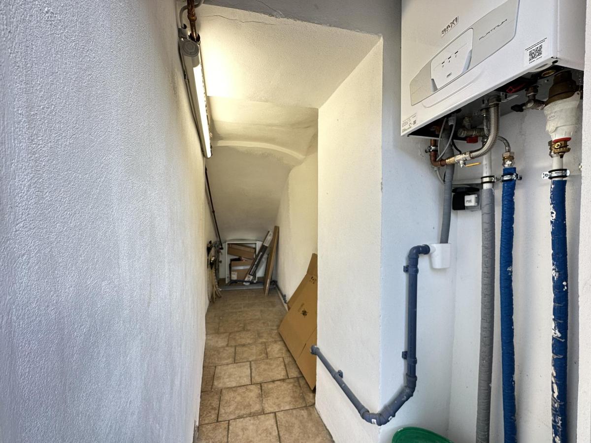 12 Abstellplatz