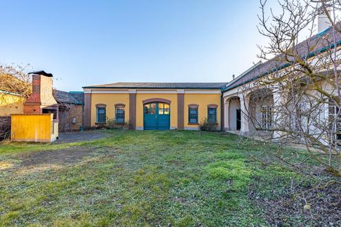 ARBEITEN UND WOHNEN UNTER EINEM DACH! 900 m² WOHN-NUTZFLÄCHE! WOHN- UND GESCHÄFTSHAUS NAHE WIEN!