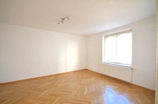 Wohnzimmer  (ca. 20m)