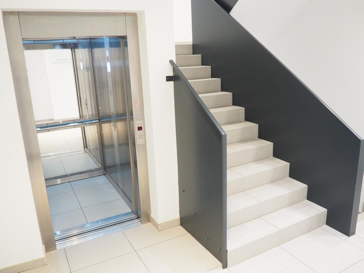 Stiegenhaus - Lift
