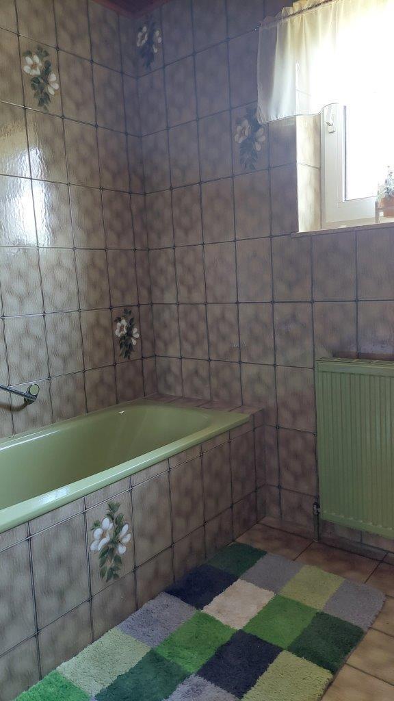10 Badezimmer mit Wanne 1220