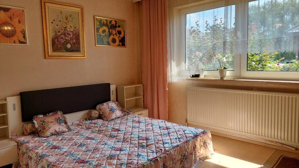 14 Schlafzimmer ostseitig 1220