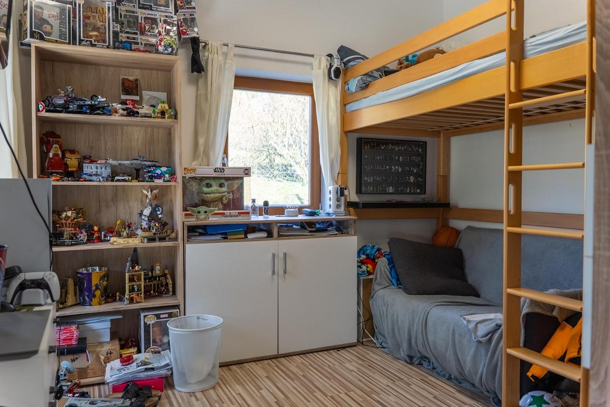 11 Zimmer EG