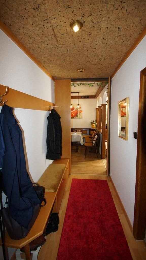 13 Vorzimmer 1100