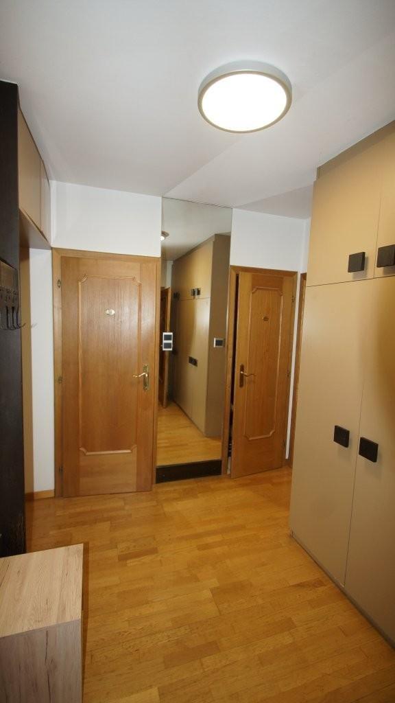 15 Garderobe 1100