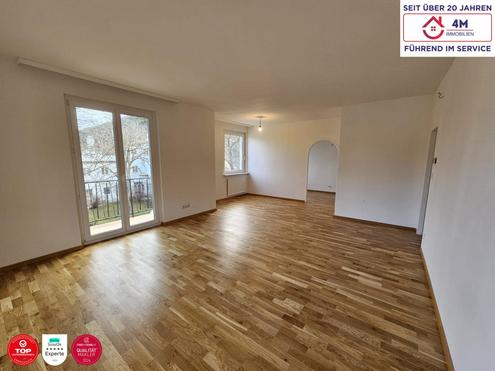 Hochwertige 4 Zimmer Wohnung in Hinterbrhl!