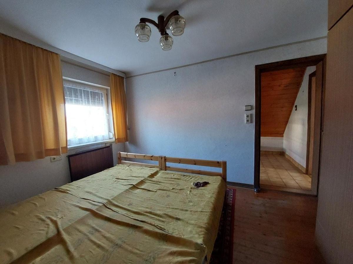 8 Schlafzimmer 2 DG