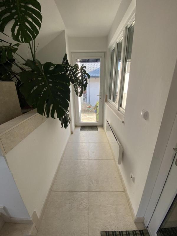 33 Foyer, Zugang zur Rampe