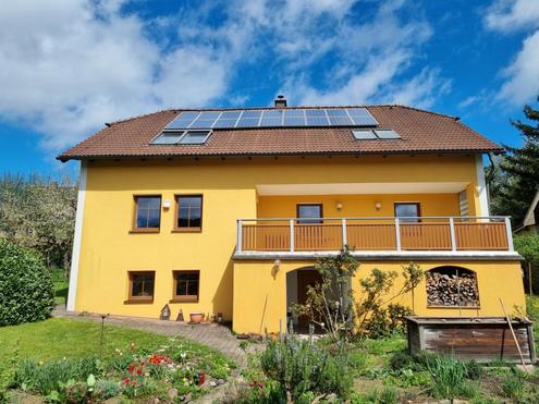SEHR GEPFLEGTES UND GERÄUMIGES EINFAMILIENHAUS IN SÜDLAGE