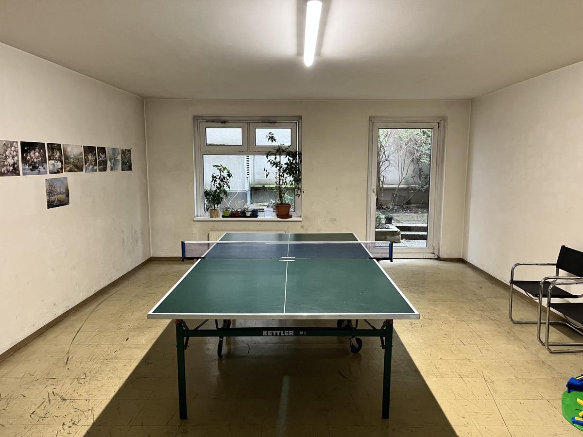 Kinderspielraum mit Tischtennis