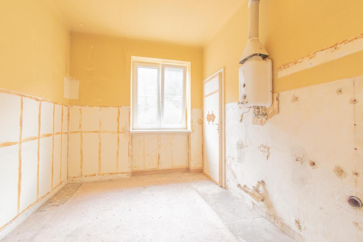 Wohnung 3, Kche