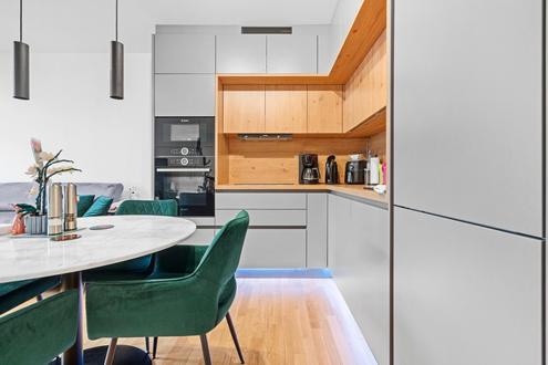 "Fast wie neu ? Höchst moderne, schöne 2-Zimmer-Wohnung"